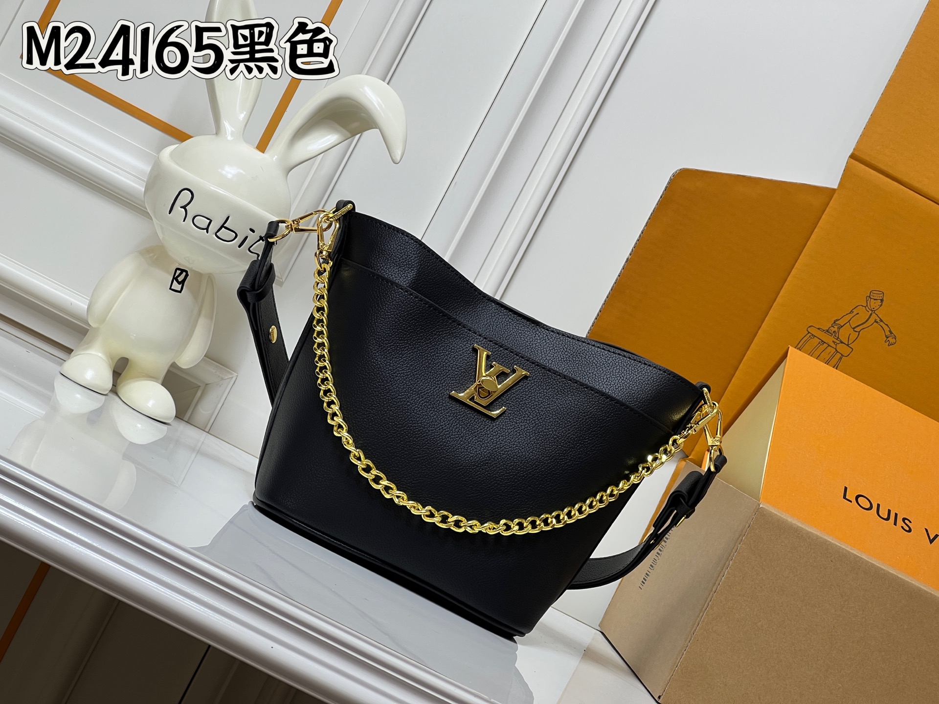 Louis Vuitton LV Classic Handbag Premium Canvas Monogram Pattern Travel Ready Limited Edition